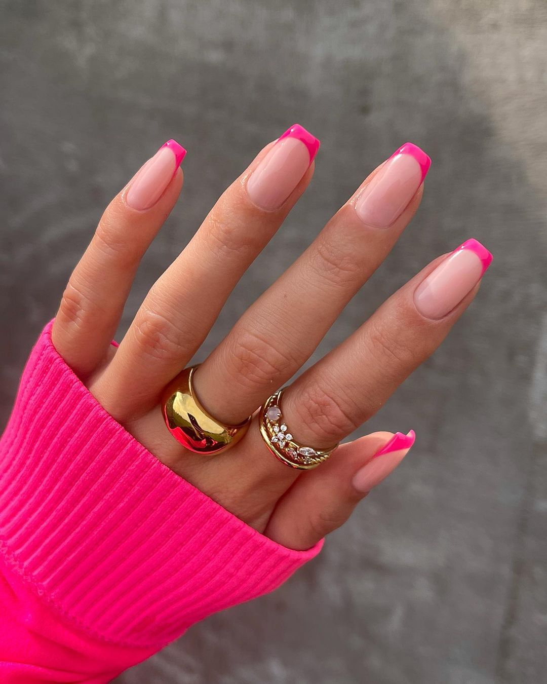 52 Cute Summer Nail Ideas : Blue Strip Short Nails